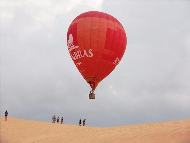 Ngắm Phan Thiết từ khinh khí cầu đầu tiên ở Việt Nam