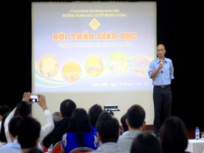 'Nhiều em đi học ở nước ngoài bây giờ vẫn ngơ ngác'