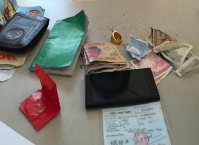 Bị bắt, nghi can đưa nhẫn vàng hối lộ công an