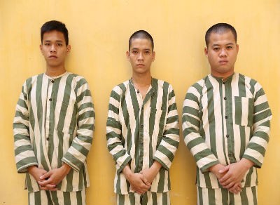 Đi dự sinh nhật, 'đánh nhầm' người trong quán bia