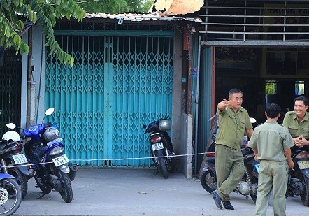 Nữ chủ quán cà phê chết trong quán với nhiều vết đâm trên người