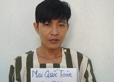 Giết người tình rồi gọi điện báo tin nạn nhân 'đang ốm nặng'