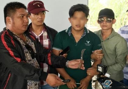 'Hiệp sĩ' bắt kẻ cướp tài sản của bạn gái