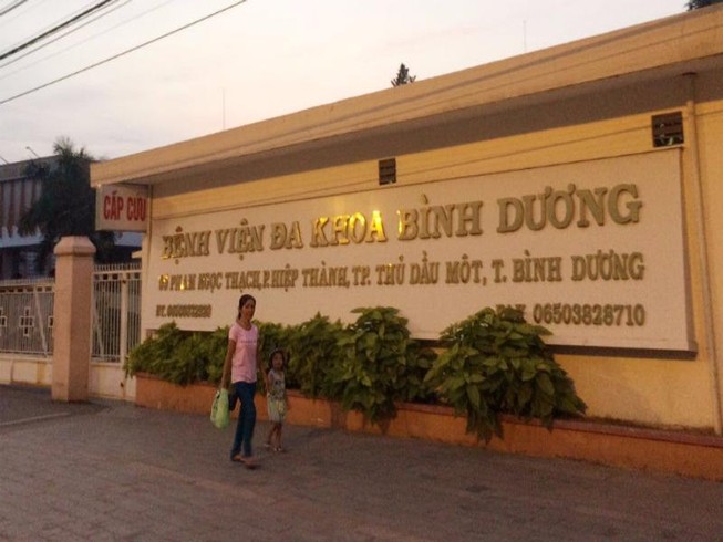 Người nhà tố bác sĩ thờ ơ khiến bé sơ sinh tử vong