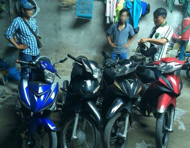 Tạm giữ hàng chục xe máy nghi là xe gian ở Bình Dương