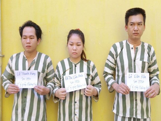 Bắt cô gái cùng đồng phạm truy sát đối thủ ở chợ