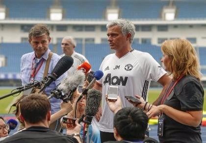 Nóng: Hủy trận derby giữa MU và Man. City ở Trung Quốc