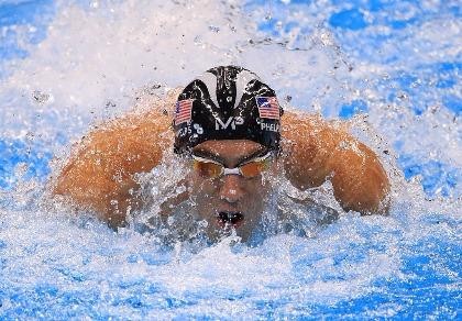 Michael Phelps giúp đội bơi Mỹ lập kỷ lục tại Olympic