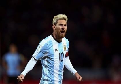 Argentina lại đau đầu vì Messi