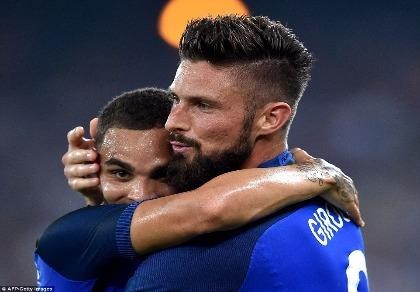 Ý 1-3 Pháp: HLV Giampiero Ventura thất bại trong ngày ra mắt