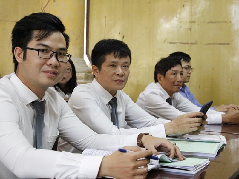 Chiếc áo và vị thế của luật sư - ảnh 1