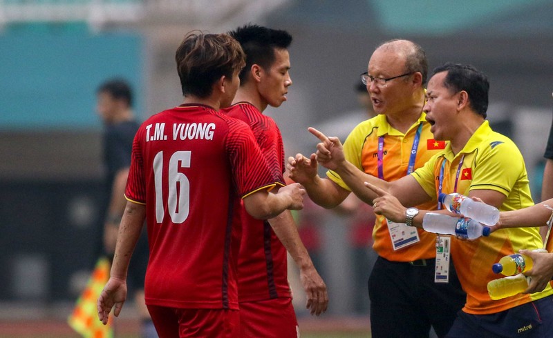 VÃ¬ sao trá»£ lÃ½ LÃª Huy Khoa chia tay HLV Park Hang-seo? - áº£nh 2