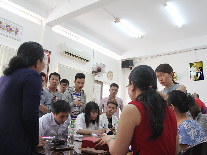 Có tế bào nam trong dịch âm đạo bé học sinh lớp 1 - ảnh 2