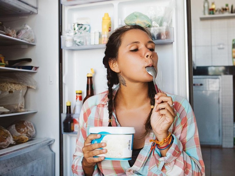Những sai lầm khi ăn kem khiến bạn bị ngộ độc