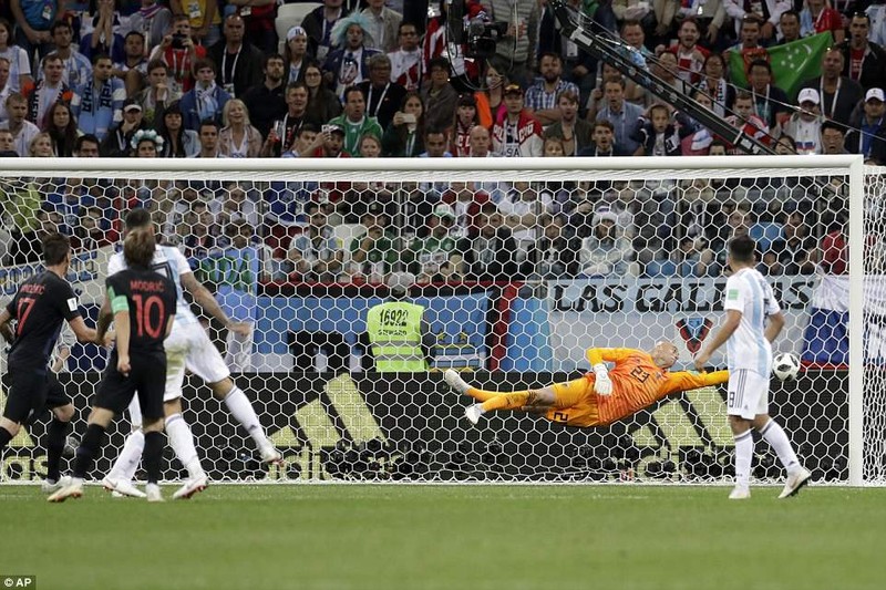 Nhìn lại diễn biến trận Argentina thua thảm Croatia 0-3 - ảnh 23