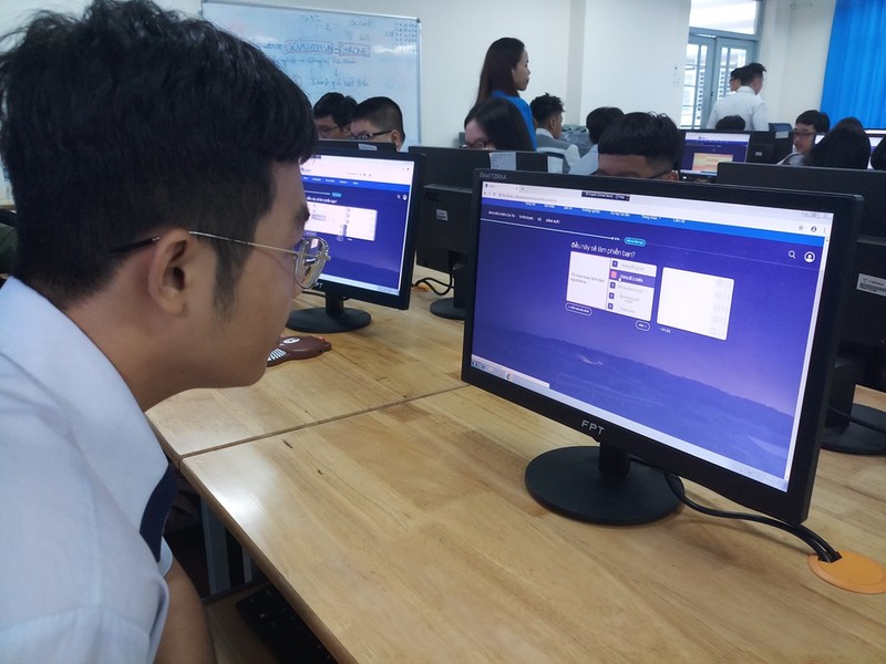 Nhấn vào ảnh để phóng to Ứng dụng công nghệ thông tin để giáo dục hướng nghiệp - ảnh 2
