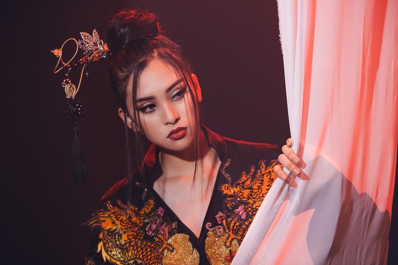 Tiểu Vy mang 'Lạc trôi' của Sơn Tùng đến với Miss World - ảnh 1