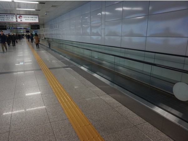 Hệ thống tàu điện ngầm "hiện đại như phim" của Seoul - Ảnh 15. Hệ thống tàu điện ngầm "hiện đại như phim" của Seoul - Ảnh 15.