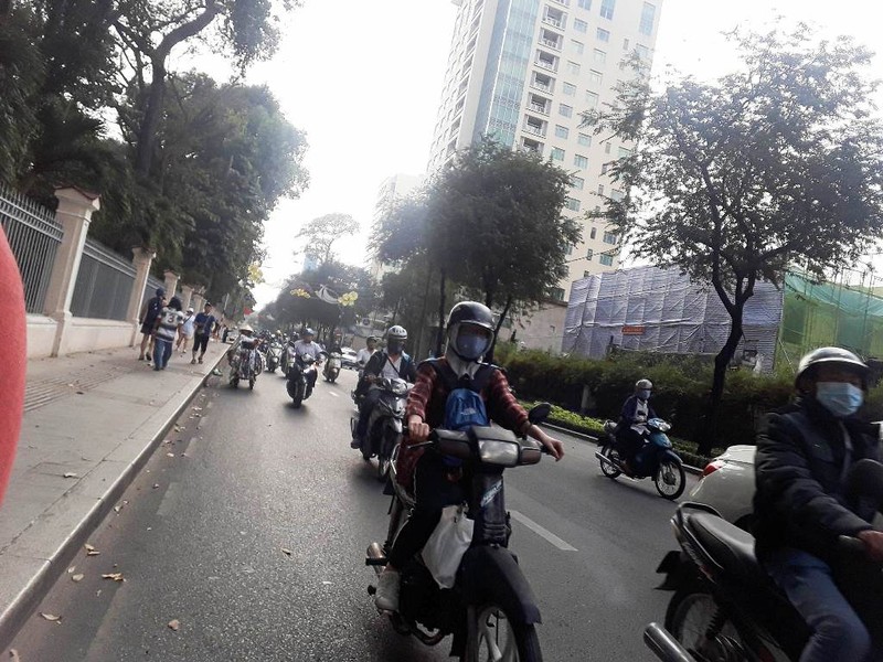 Đường Nguyễn Thị Minh Khai.