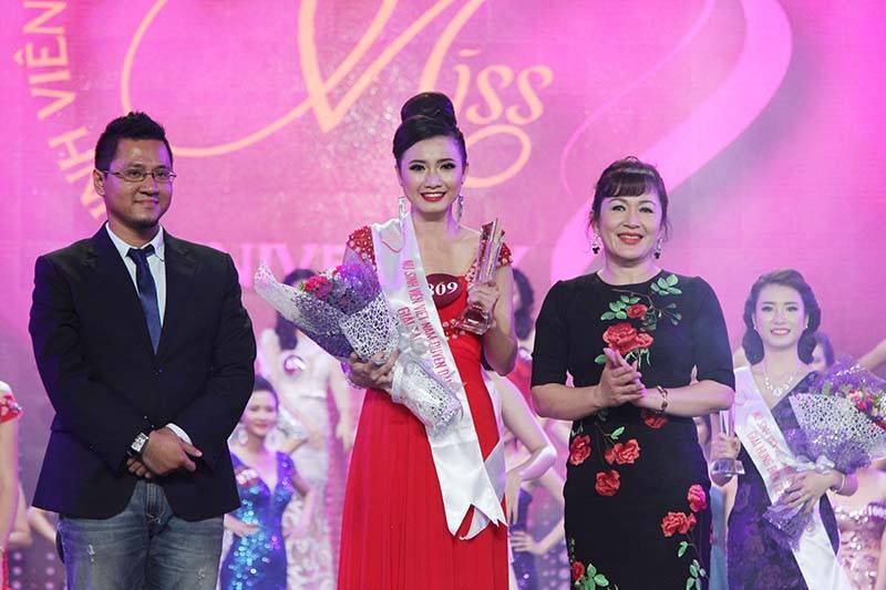 Đặng Mỹ Huyền đăng quang Hoa khôi Nữ sinh viên Việt Nam - ảnh 7