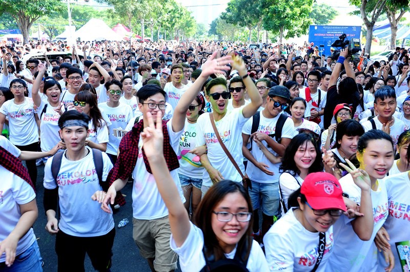 500 người bay cùng khinh khí cầu trong ngày Hữu nghị quốc tế - ảnh 1