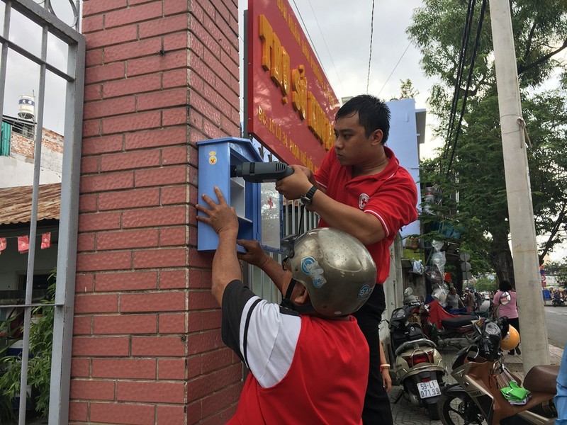 Người Sài Gòn có tủ cứu thương miễn phí - ảnh 1