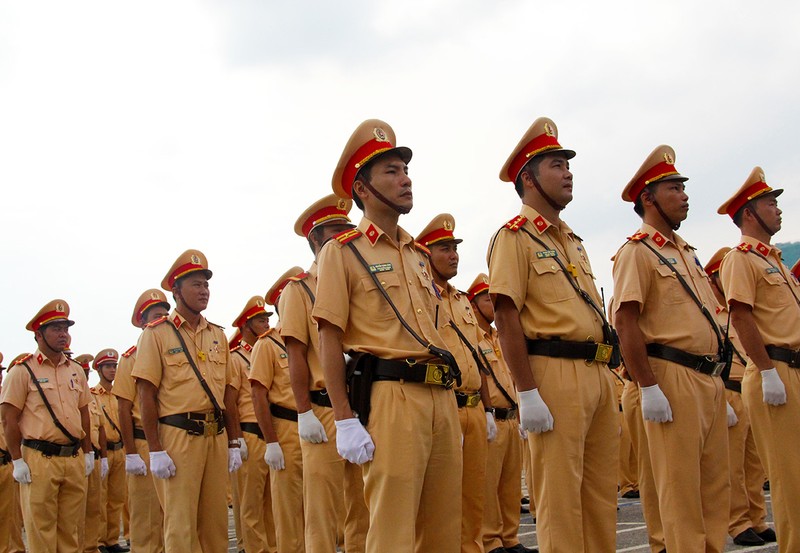 Ra quân 1.000 cán bộ chiến sĩ đảm bảo giao thông APEC - Ảnh 1.