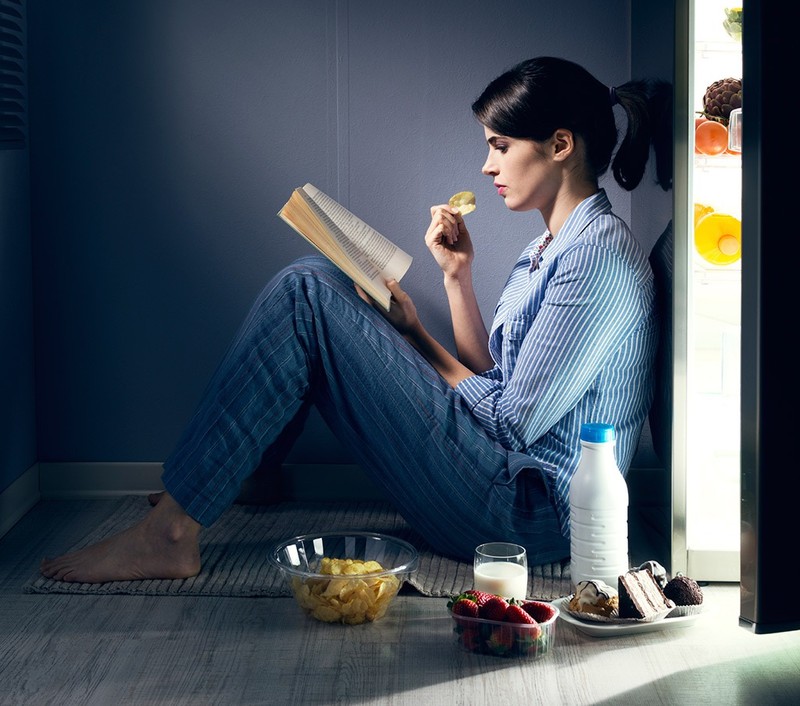 Ăn buổi đêm như thế nào không ảnh hưởng đến sức khỏe - ảnh 1