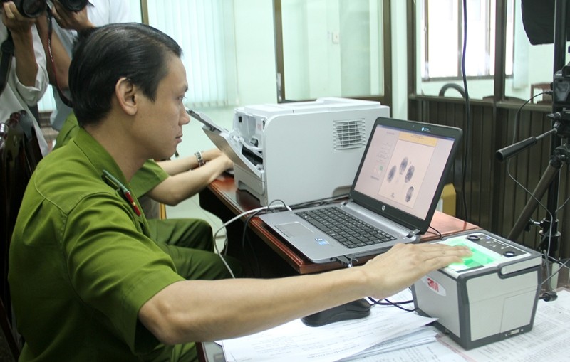 TP.HCM: Từ 7-12-2015 sẽ không còn cấp CMND 9 số cũ - ảnh 4