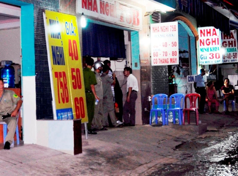 Truy bắt hai nghi can giết người trong nhà nghỉ - ảnh 1