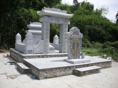 Lăng mộ Việt Nam Đại thần Lê Văn Phong tại ấpTháp, xã Thái Mỹ, huyện Củ Chi, TP HCM Lăng mộ Việt Nam Đại thần Lê Văn Phong tại ấpTháp, xã Thái Mỹ, huyện Củ Chi, TP HCM