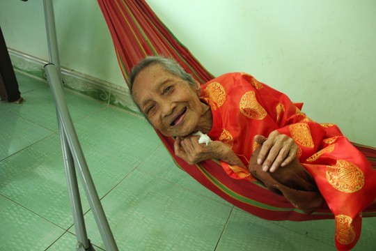 Thêm tổ chức công nhận cụ bà Việt Nam thọ nhất thế giới - ảnh 1