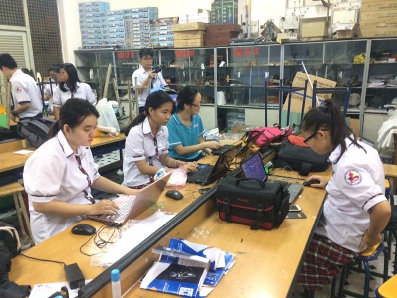 Lớp học thành xưởng cơ khí, thầy trò làm kỹ sư - ảnh 7