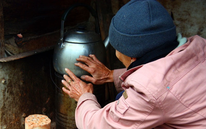 Cụ ông 76 tuổi trong những ngày rét kỷ lục - ảnh 6