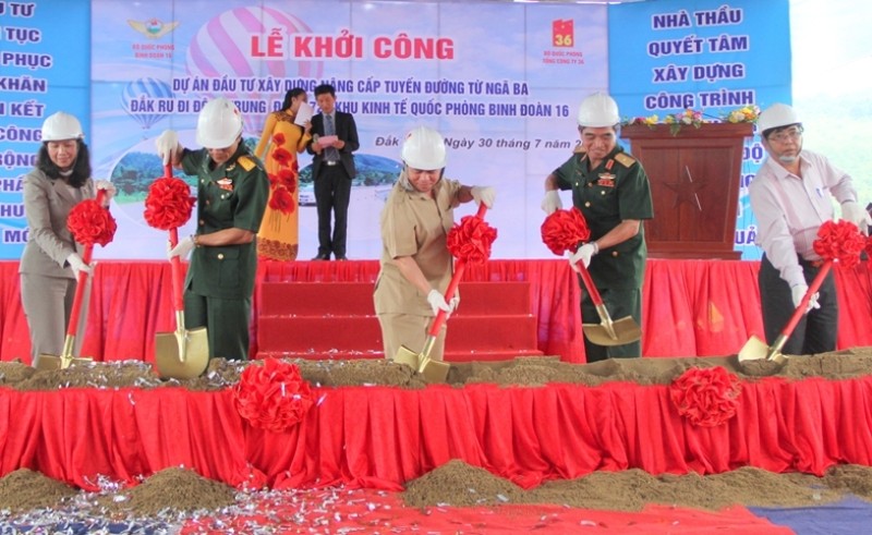 Khởi công tuyến đường nối quốc lộ 14 với vùng biên giới - ảnh 1
