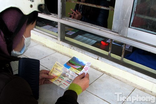 Chùa Hương chưa khai hội, du khách đã chen chân - ảnh 4
