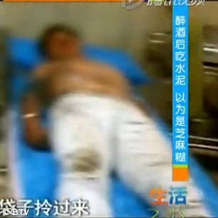 Say khướt, ăn bê tông mà tưởng là bột vừng - ảnh 1