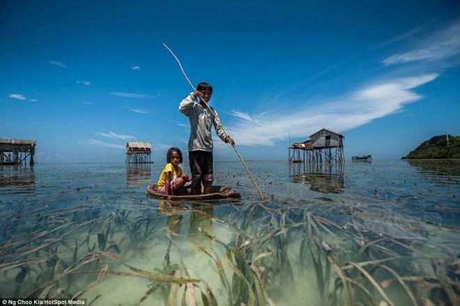 Khám phá cuộc sống như ở xứ sở thần tiên của người Bajau - ảnh 17