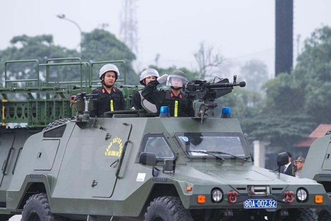 Bộ trưởng Trần Đại Quang phát lệnh xuất quân bảo vệ Đại hội Đảng - ảnh 10