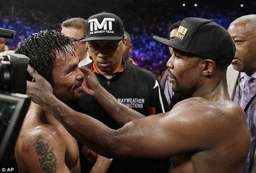Mayweather lên mặt, gọi Pacquiao là “kẻ hèn nhát“ - ảnh 1