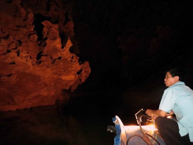 Bí ẩn những hình thù kỳ bí trong hang Phong Nha - ảnh 1
