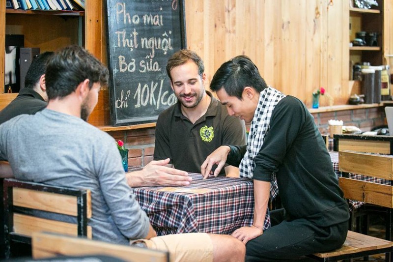 Rộ phong trào người lớn chơi trò chơi dân gian - ảnh 8