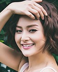 Cấm sở, ngành tặng hoa: Nhiều tranh cãi - ảnh 2