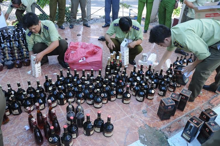 EuroCham và VBA lo ngại buôn lậu rượu bia sẽ gia tăng - ảnh 1