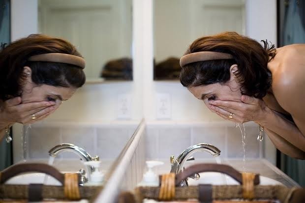 7 cách chăm sóc cần tránh với da dầu - ảnh 3