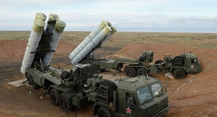 Nga bất ngờ đưa 'rồng lửa' S-400 tới Viễn Đông - ảnh 1