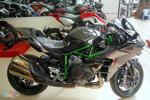 Cận cảnh siêu môtô Ninja H2 đầu tiên về Việt Nam - ảnh 4