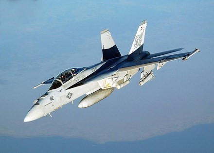 F-35 lỡ hẹn, ‘vũ khí thần chết’ F/A-18 tiếp tục lên ngôi - ảnh 1