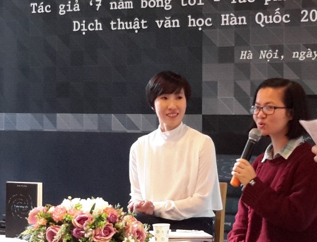 Nữ nhà văn Hàn Quốc không dám ở Việt Nam vì sợ tăng cân - ảnh 1