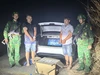 Tây Ninh: Bắt hai người dùng ô tô vận chuyển gần 420 kg pháo lậu